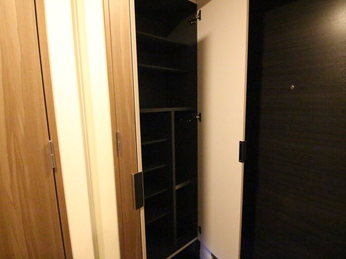 物件内観写真19　(室内からの展望)