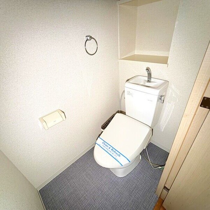 物件内観写真8　(トイレ)