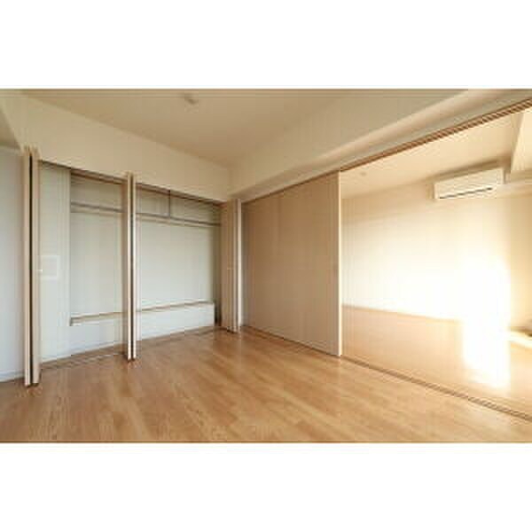 物件内観写真15　(収納)