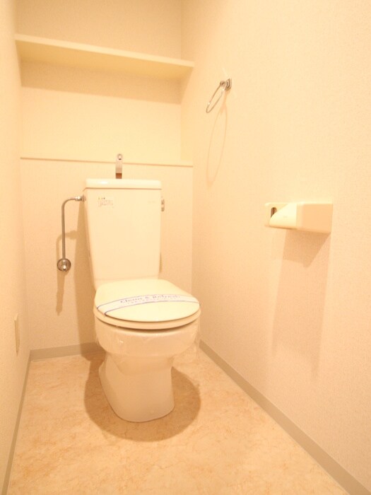 物件内観写真16　(トイレ)