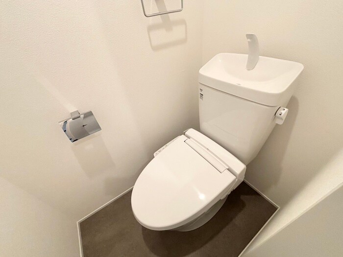 物件内観写真11　(トイレ)