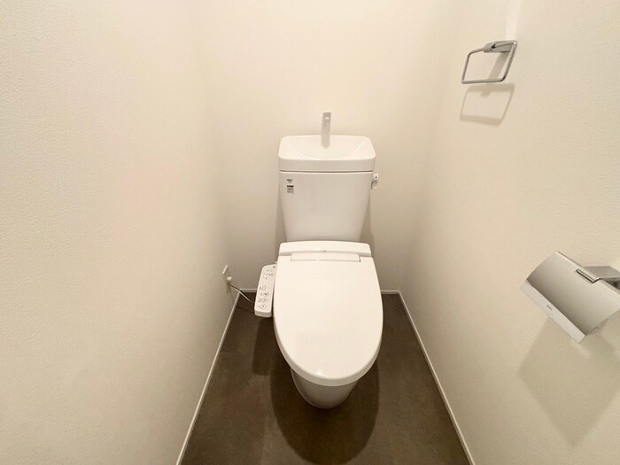 物件内観写真11　(トイレ)