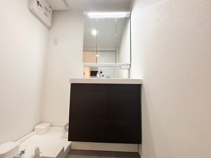 物件内観写真12　(洗面)