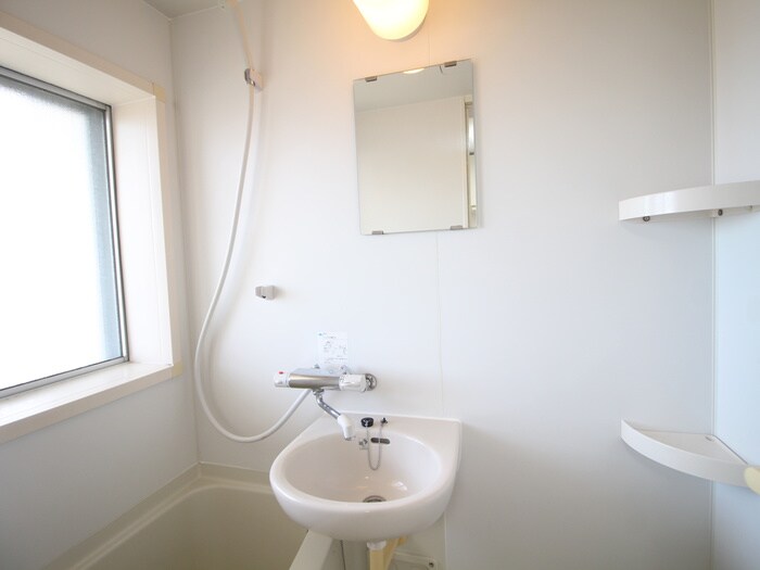 物件内観写真12　(洗面)