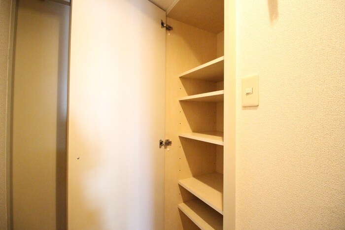 物件内観写真16　(靴箱)