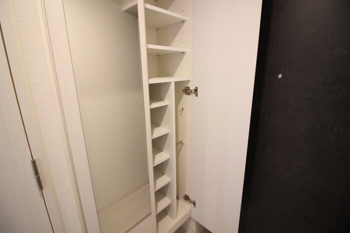 物件内観写真11　(靴箱)