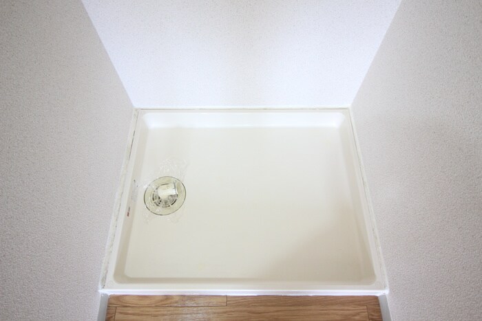 物件内観写真18　(洗濯機置場)