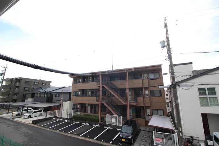 物件内観写真22　(室内からの展望)