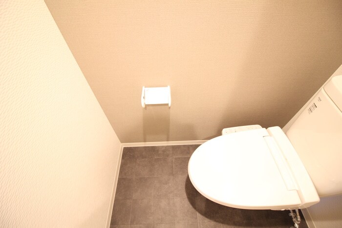 物件内観写真15　(トイレ)