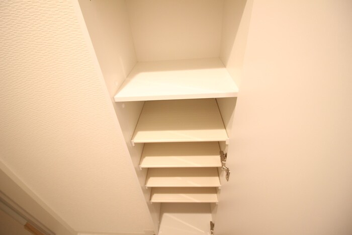 物件内観写真18　(靴箱)