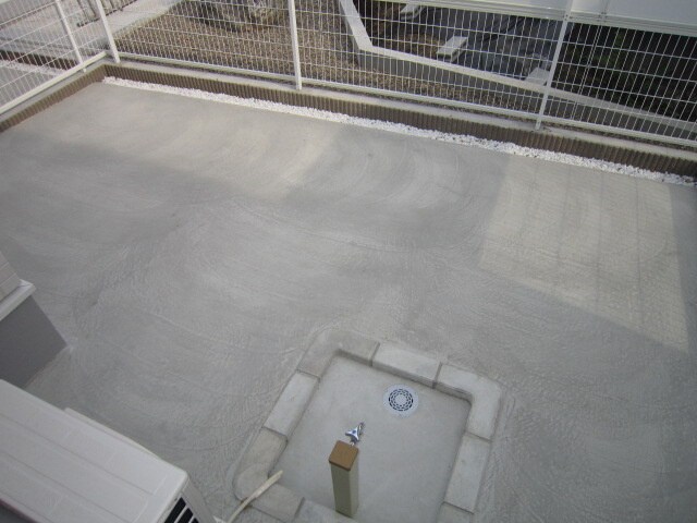 物件内観写真9　(ベランダ・バルコニー)