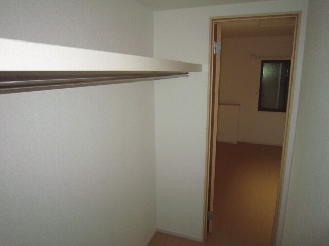 物件内観写真9　(収納)