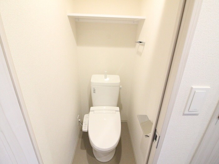 物件内観写真8　(トイレ)