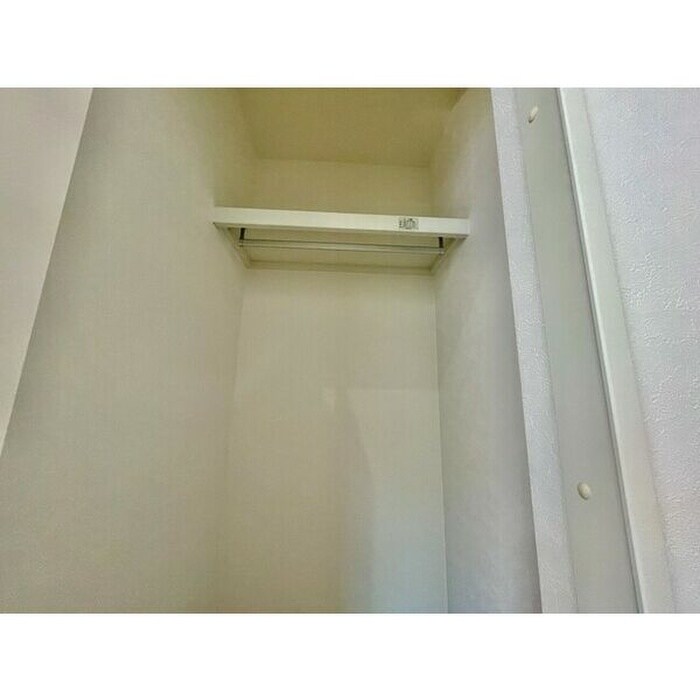 物件内観写真16　(収納)