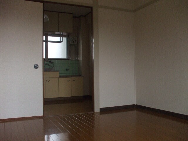 物件内観写真5　(居室)