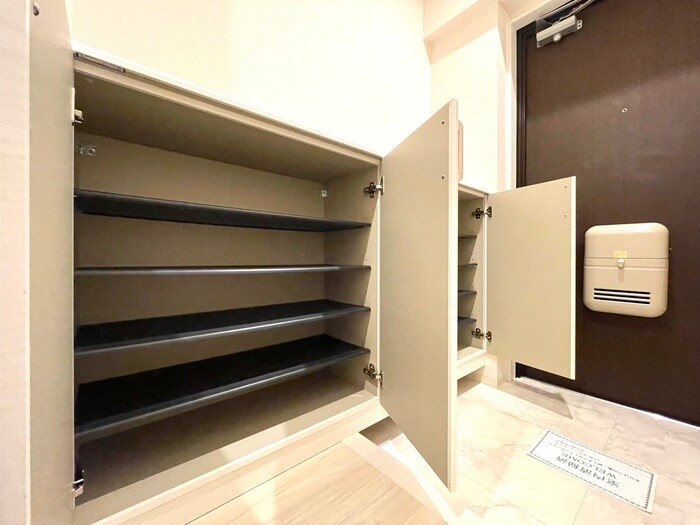 物件内観写真19　(靴箱)