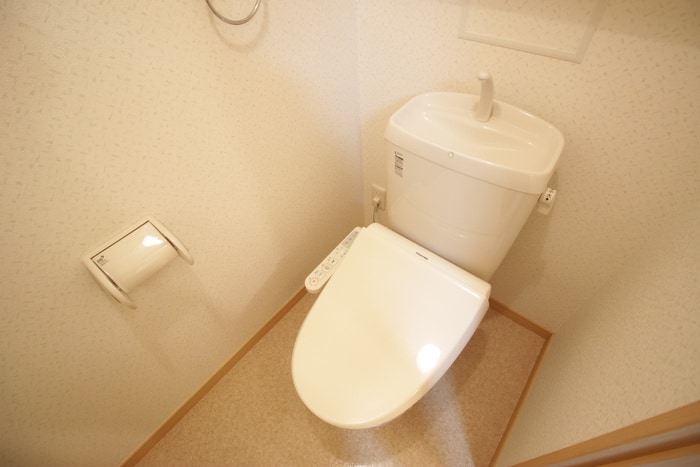 物件内観写真14　(トイレ)