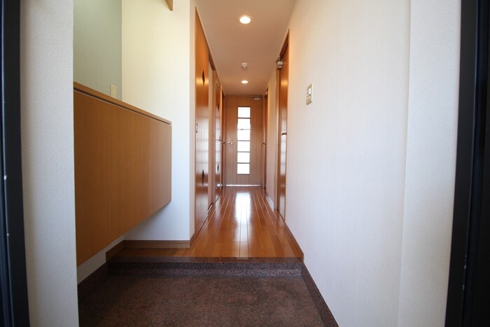 物件内観写真19　(廊下)