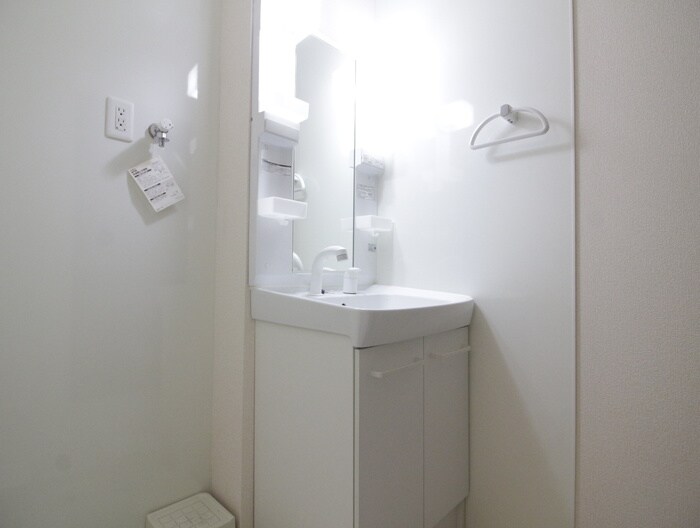 物件内観写真13　(洗面)