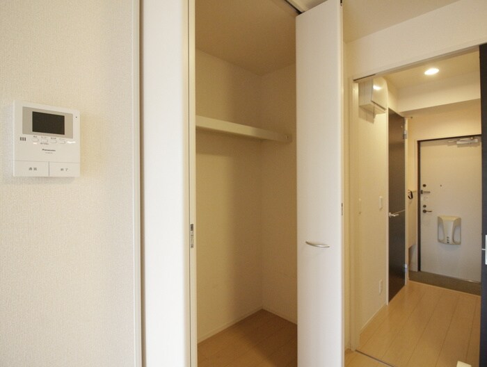 物件内観写真16　(収納)