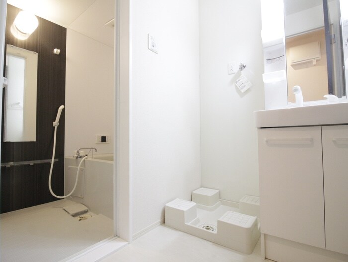 物件内観写真22　(洗濯機置場)