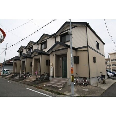 タウンハウス中之町外観写真