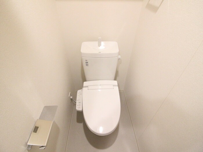 物件内観写真15　(トイレ)