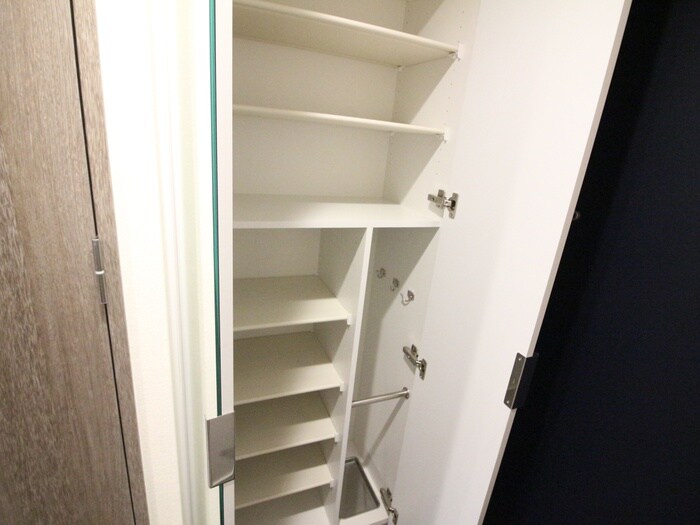 物件内観写真17　(靴箱)