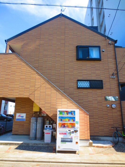 物件外観写真2　(外観写真)