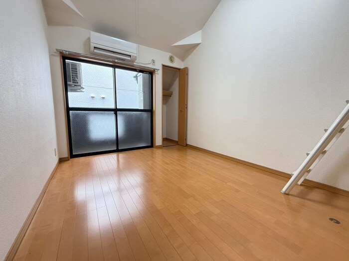 物件内観写真8　(居室)