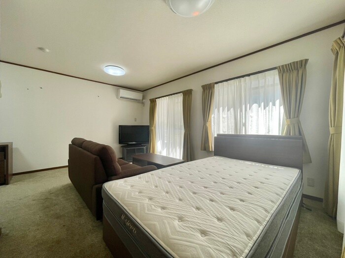 物件内観写真8　(居室)