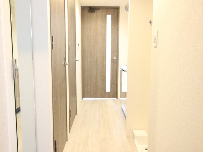 物件内観写真15　(廊下)