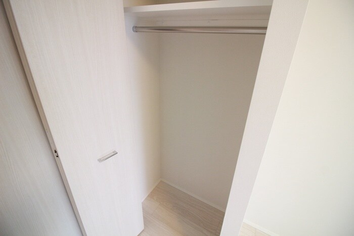 物件内観写真12　(収納)