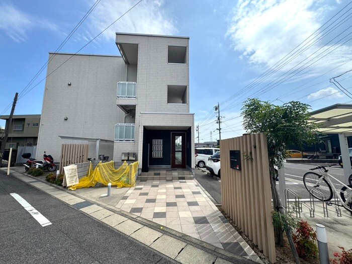 物件外観写真6　(外観写真)