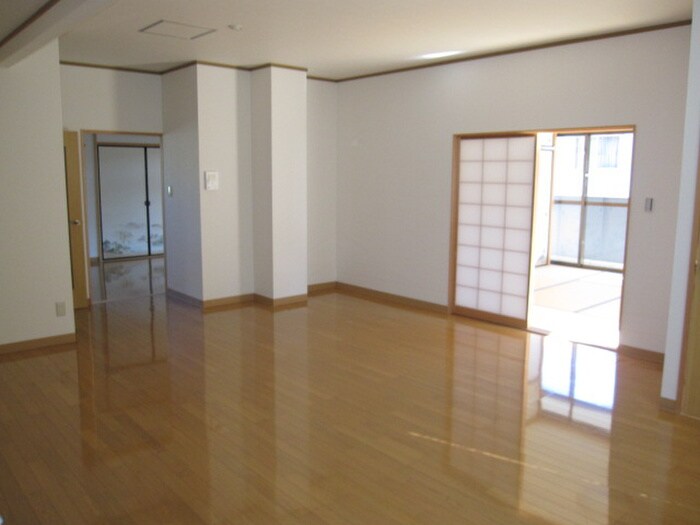 物件内観写真12　(内観写真)