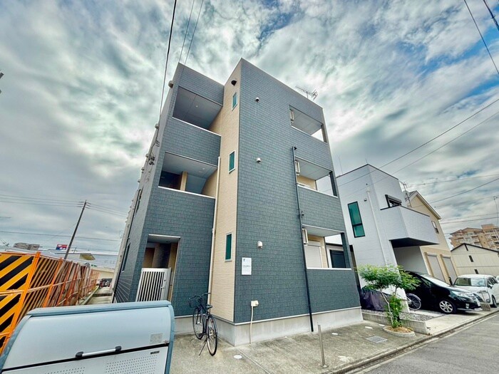 物件外観写真1　(外観写真)