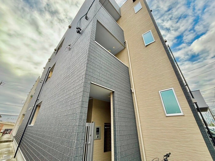 物件外観写真3　(外観写真)