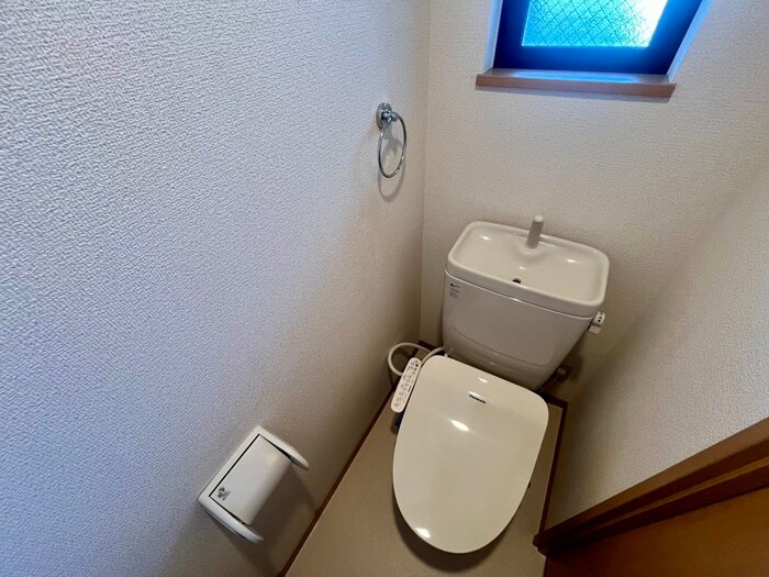 物件内観写真16　(トイレ)