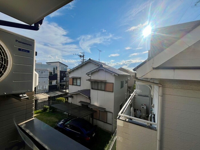 物件内観写真22　(室内からの展望)