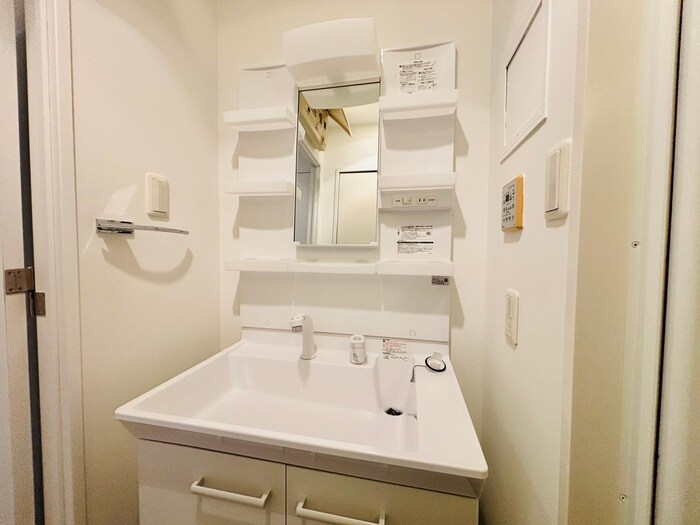 物件内観写真12　(洗面)