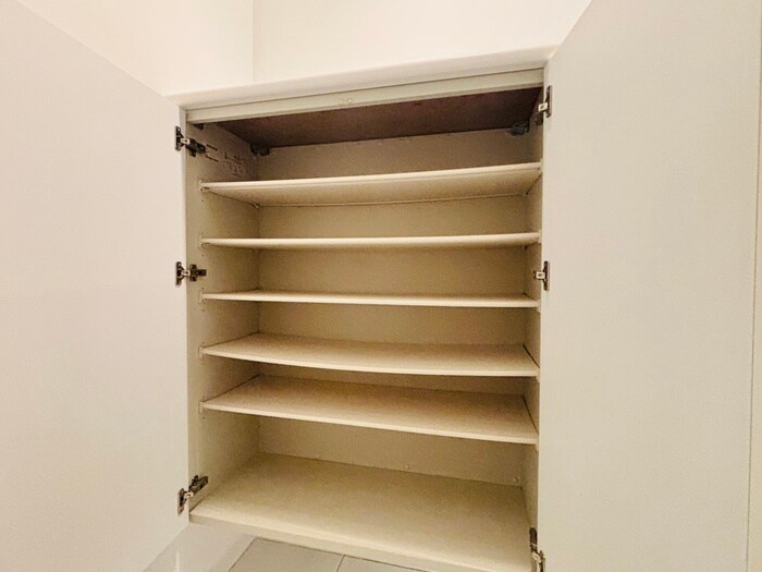 物件内観写真16　(靴箱)