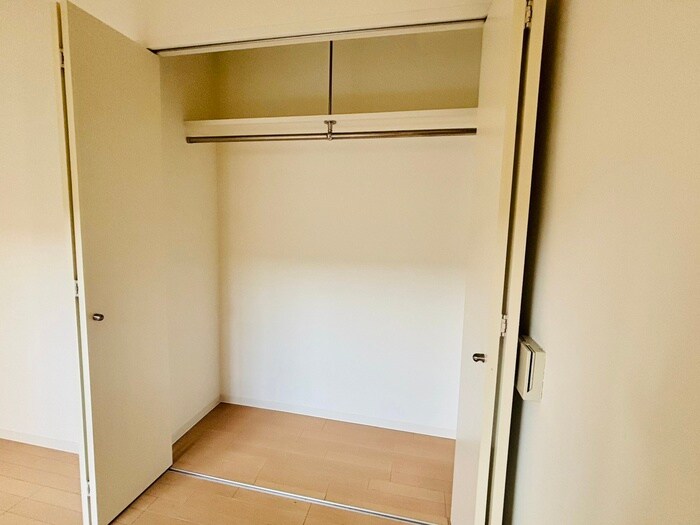 物件内観写真18　(収納)