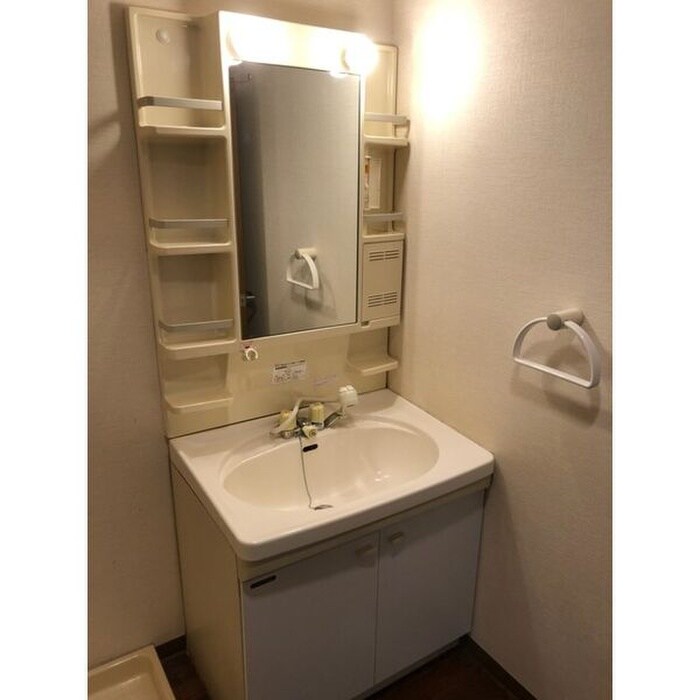 物件内観写真9　(洗面)