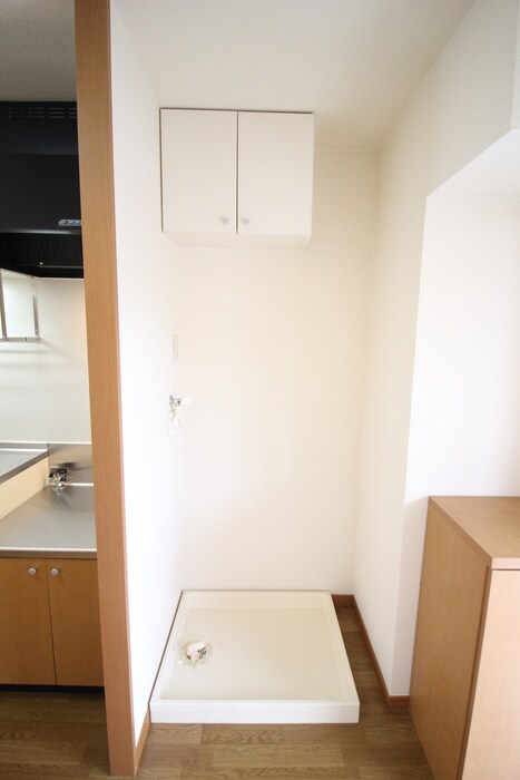 物件内観写真9　(洗濯機置場)