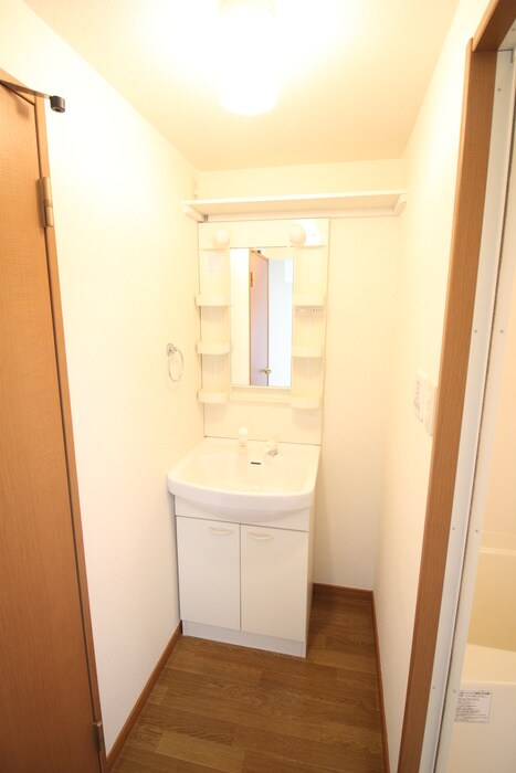 物件内観写真12　(洗面)
