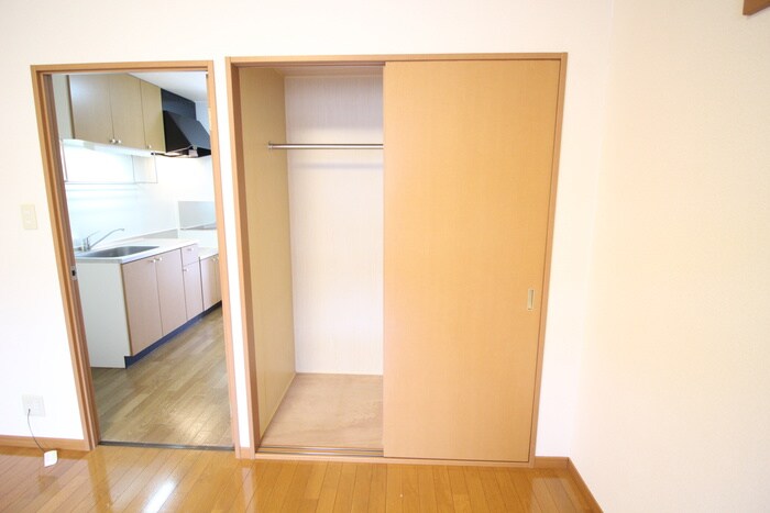 物件内観写真18　(収納)