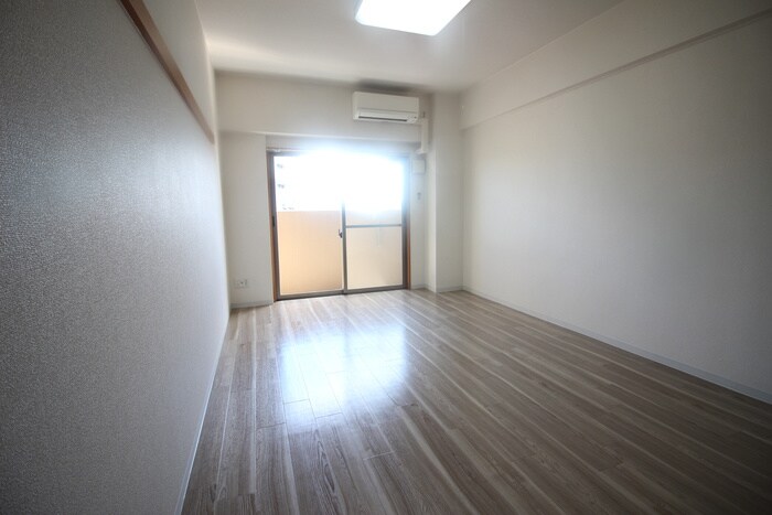 物件内観写真18　(居室)