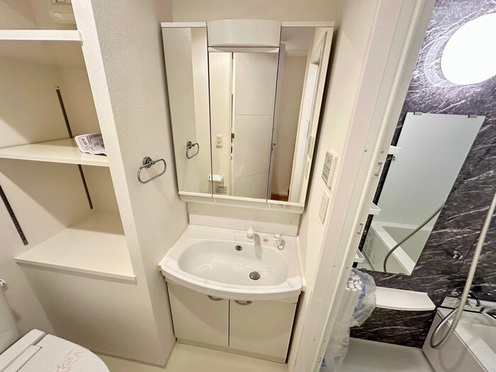 物件内観写真13　(洗面)