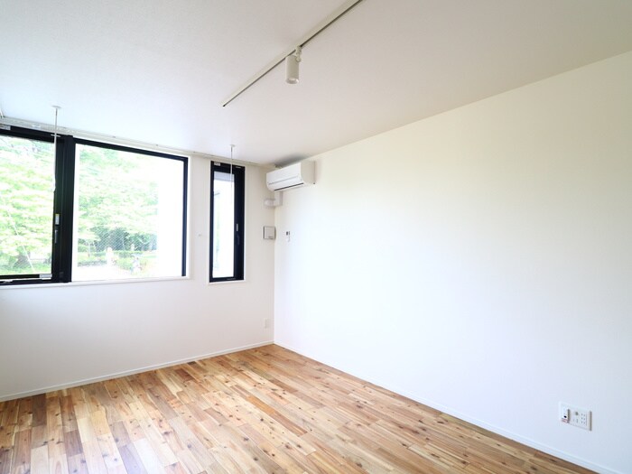 物件内観写真16　(居室)