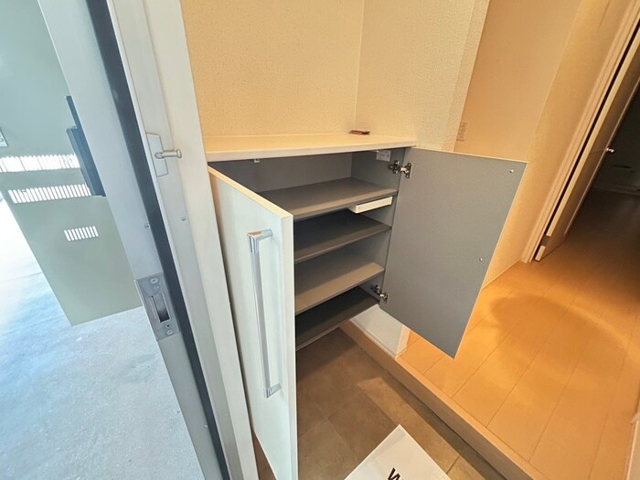 物件内観写真19　(靴箱)
